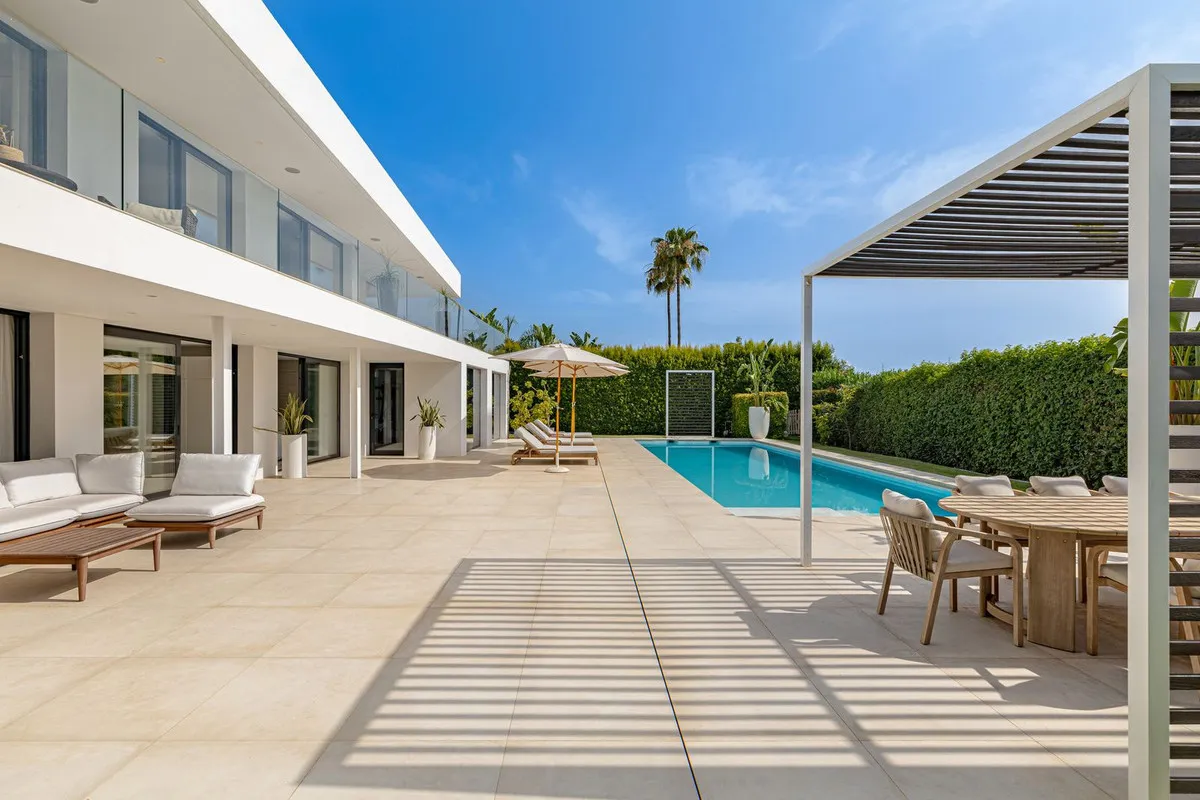 dd80eea8-c9b0-4fb4-9e5f-a627eff200e7