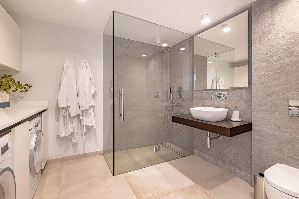 e373bb2d-39ff-4695-82ea-718edc7246f2