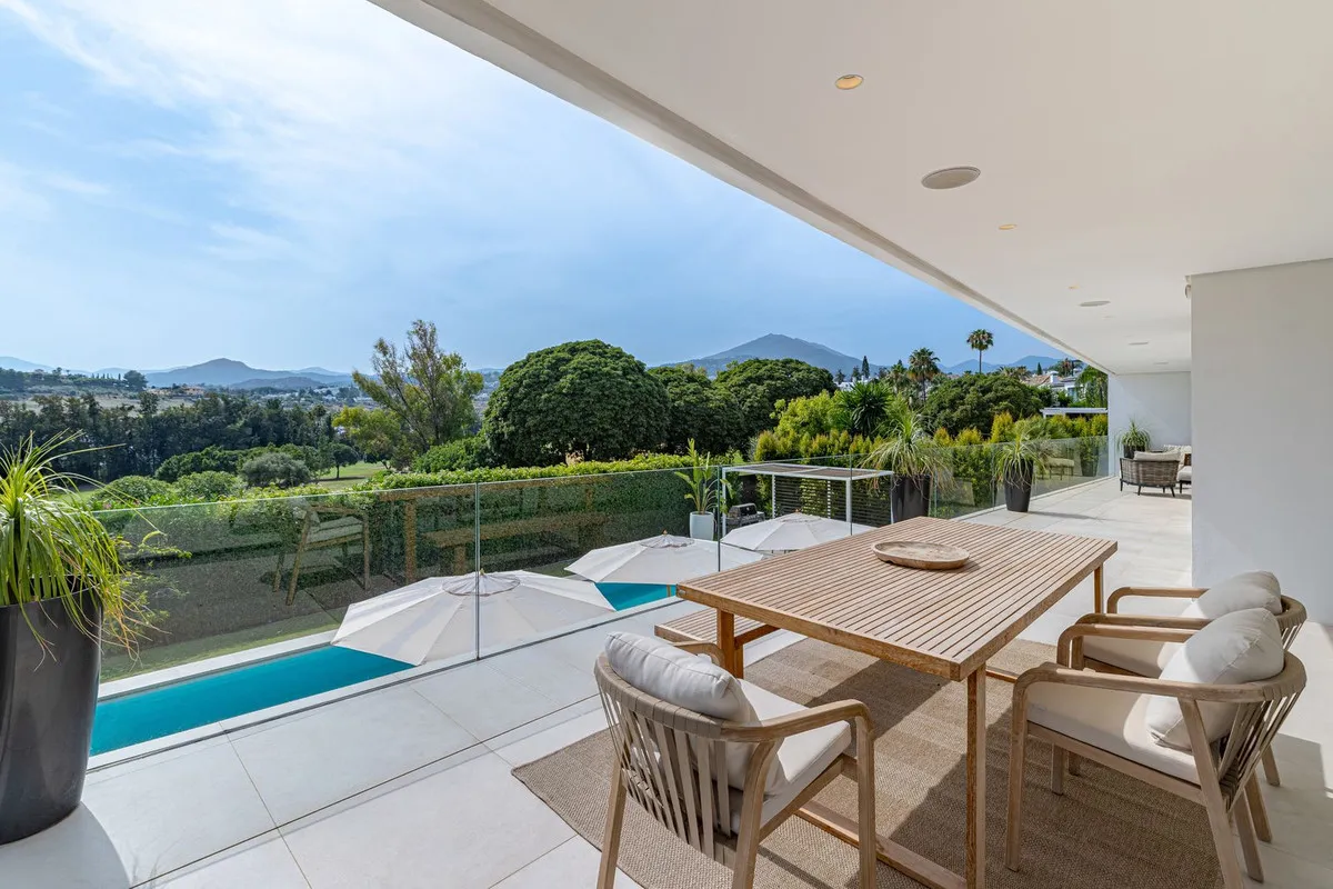 f46a6d42-3300-41b4-9ae6-5280145c93a1