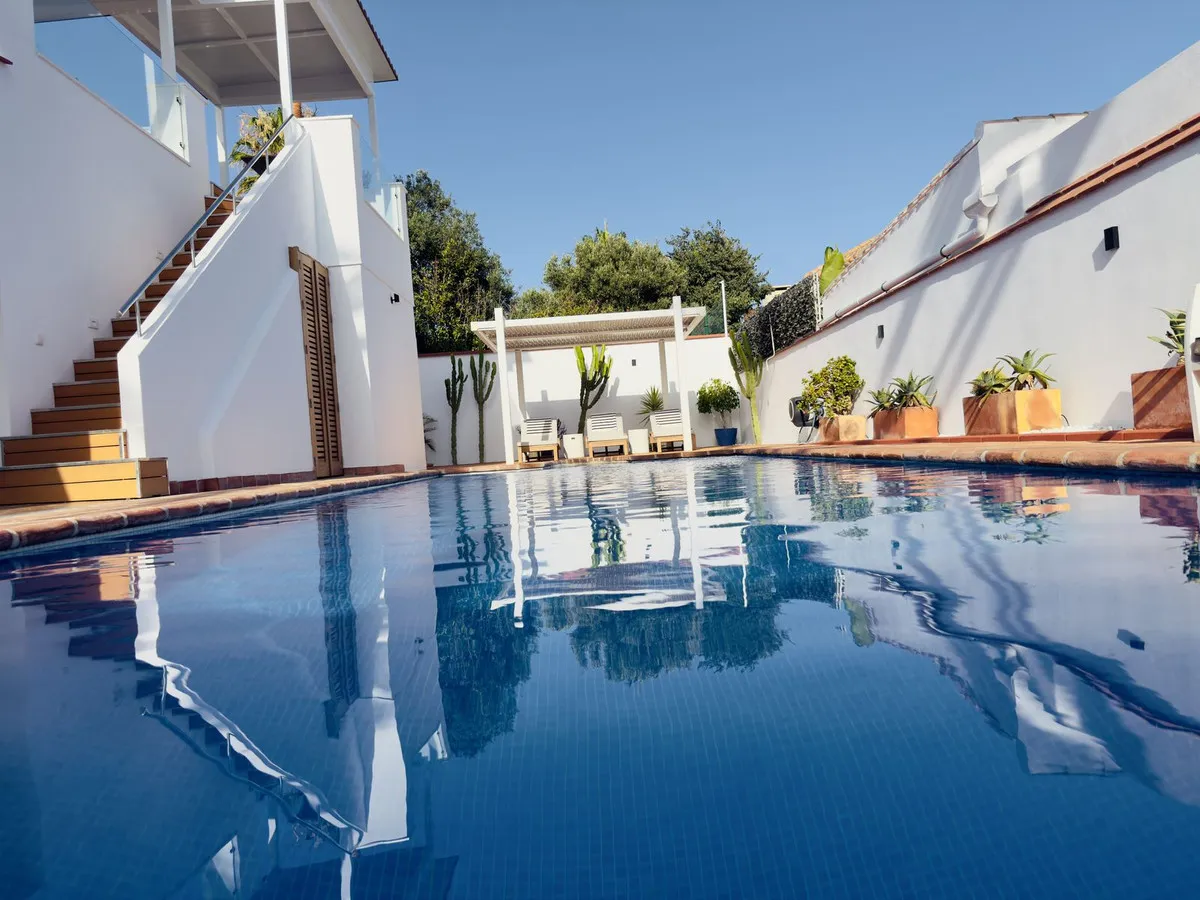 5f94a175-9eed-486c-936c-e40130253377