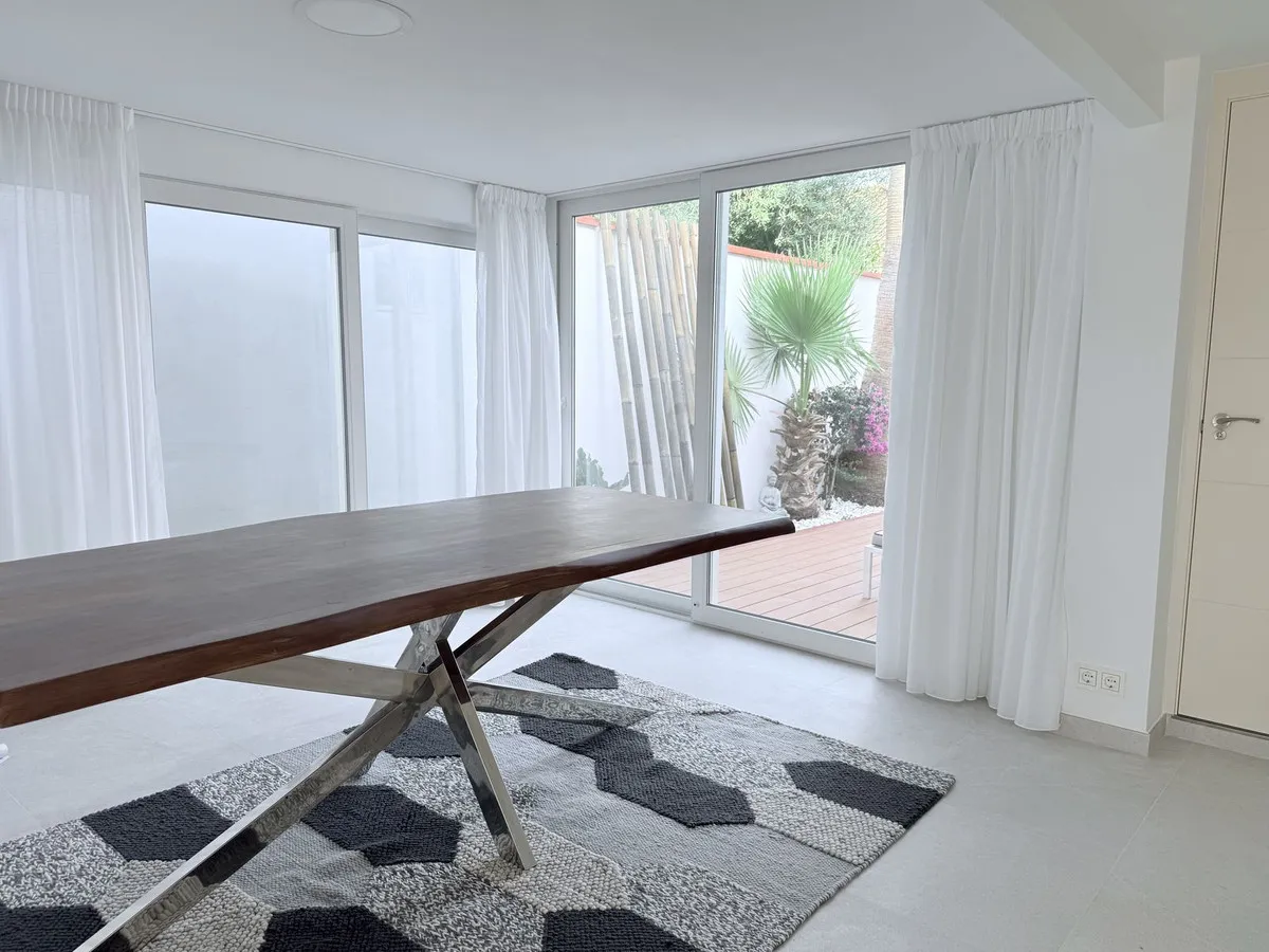 9c8ebe41-5e5d-42fb-a9b9-288fc34346b8