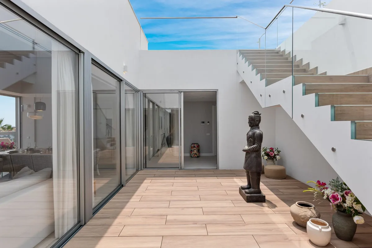 0269f9cb-b05d-4f20-ab52-3e2ead6fb9df