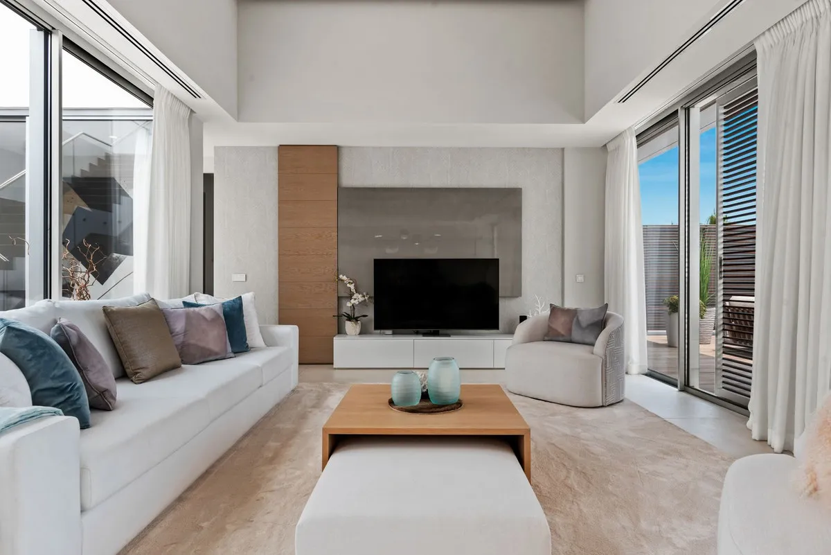 696ace95-6efc-440d-9870-e4cebd564477