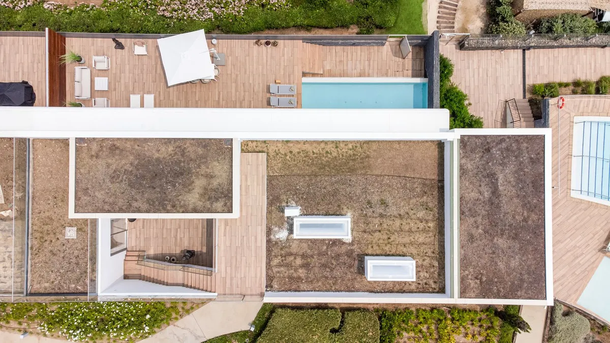 74bb0f69-1eff-46e6-b370-4b952dd0f91c