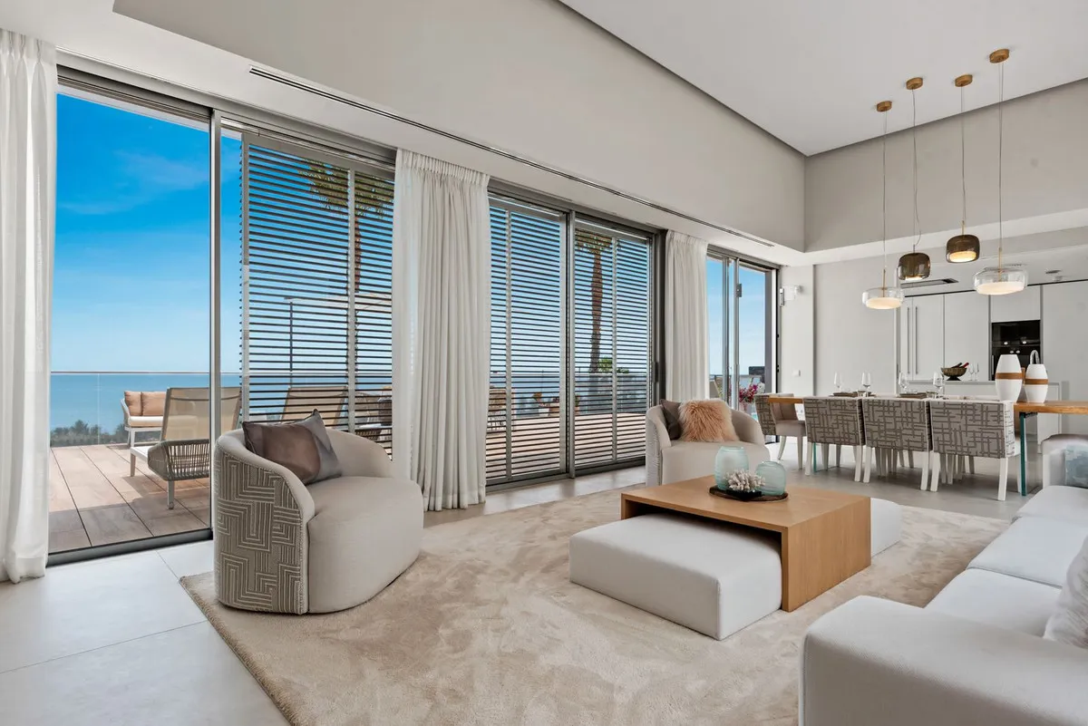 961680ee-22ae-471e-80a4-55deb26b44d0