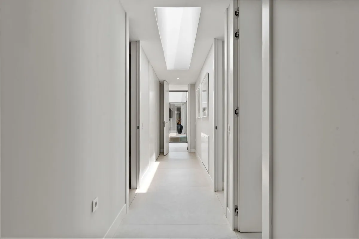 ab1f289b-0be8-4f24-bc9b-e04d445e23b0