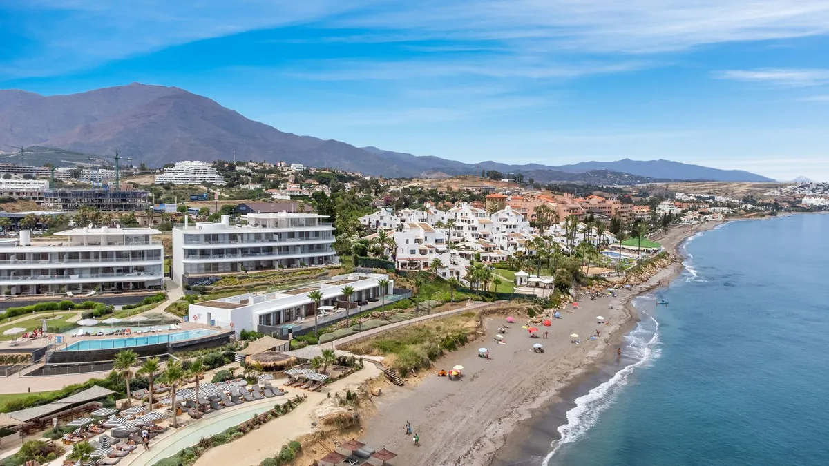 ab67e43d-6598-4ea7-8cfe-0385551f5d5f