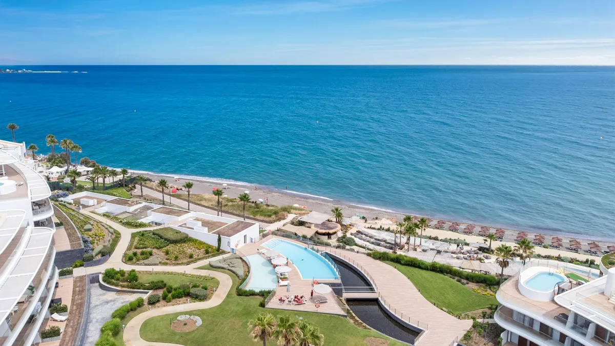 c9047e70-a4c6-415d-8236-b561ba510a76