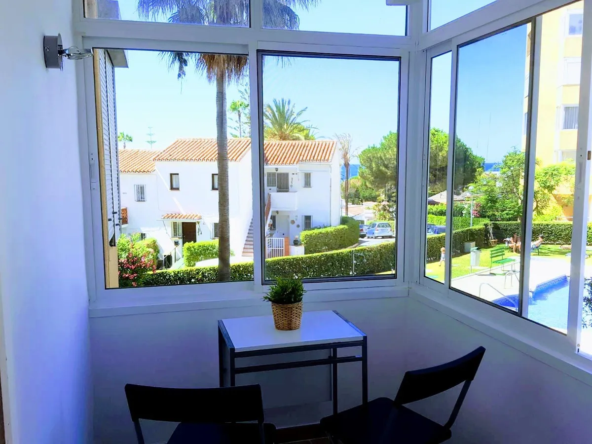 60ea9152-3f01-44a9-ab2f-81ad6c587525