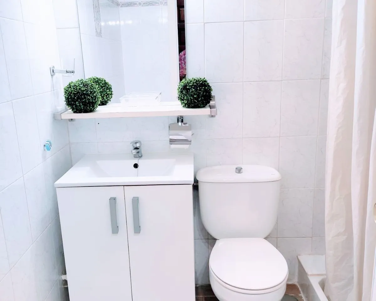 dc7633f8-edc9-41b5-afd3-227465c75e66