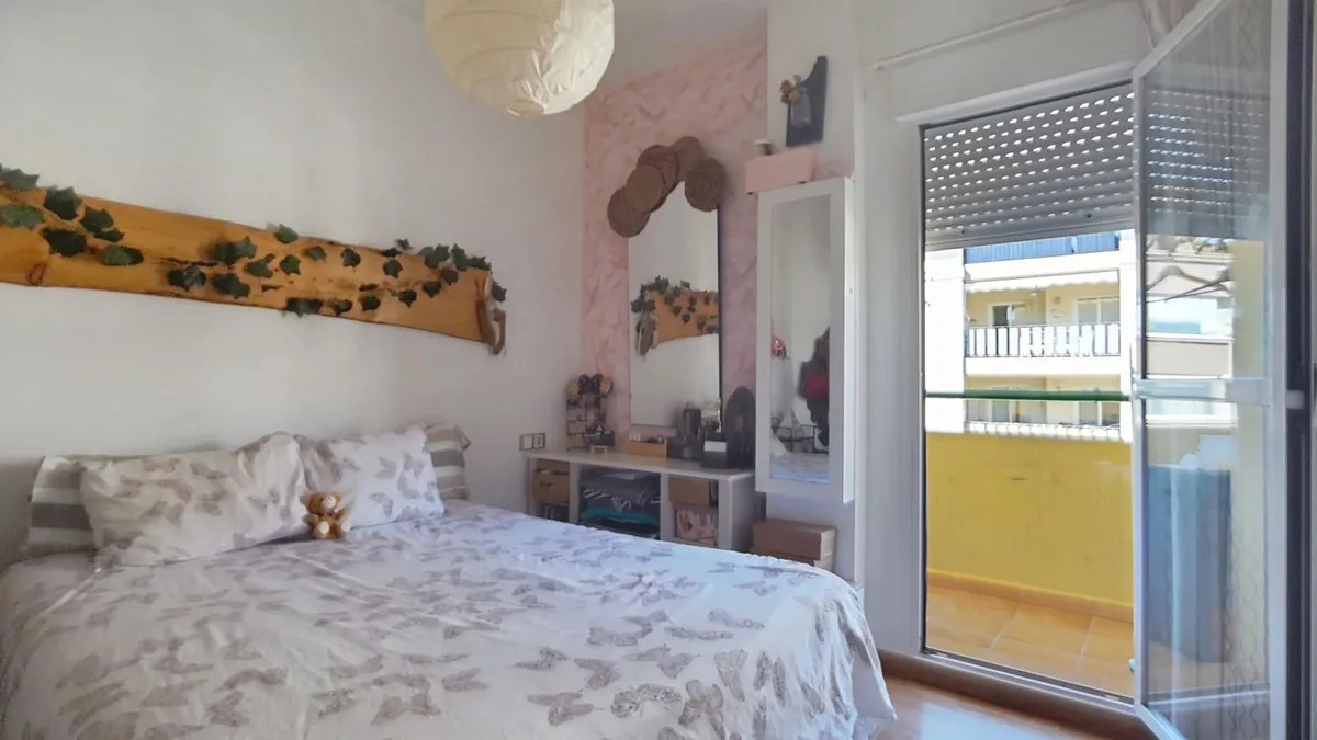 6ff996f4-3b22-4af1-9e0f-02d3ca39db34