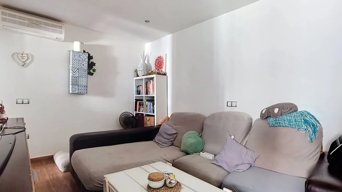 8fb5667e-5583-4988-8133-585e8fa90276