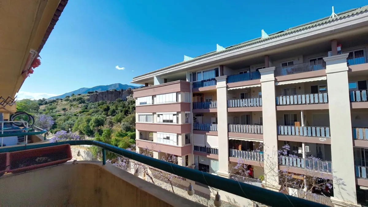 a8e4cd0f-6beb-454f-a2de-6dfbac2c6fa6