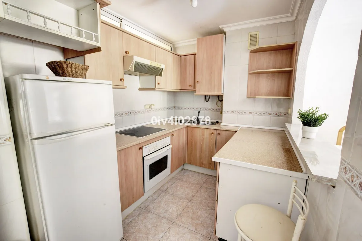 4d79e358-fa6c-4c21-a5f6-a9410741f08e