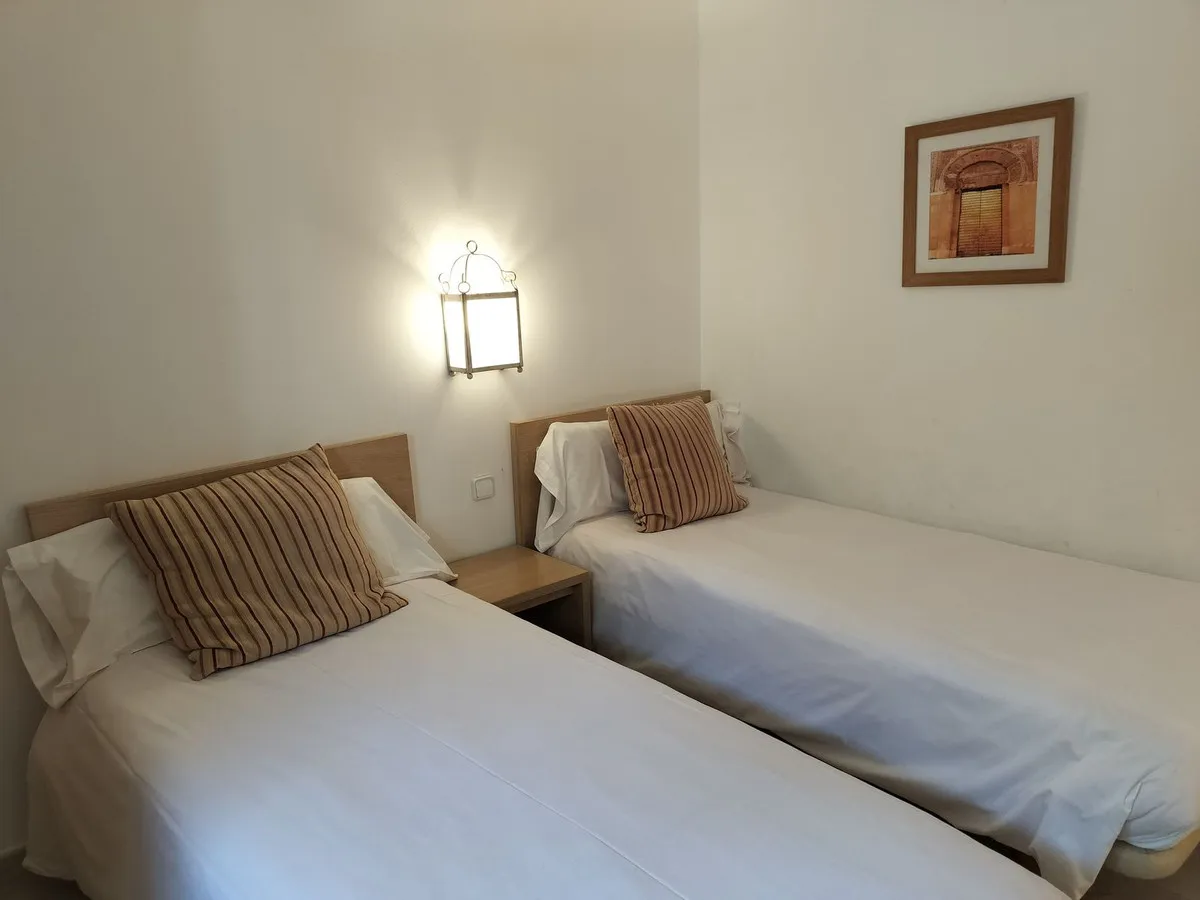 1d25b344-853f-4839-84c0-2a456097b8c8