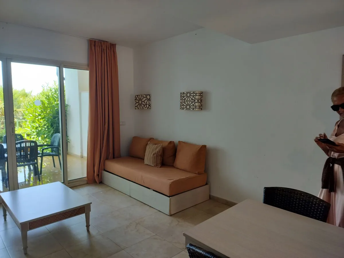 ac414932-f0e9-4b95-b3d4-13c5e51d501e