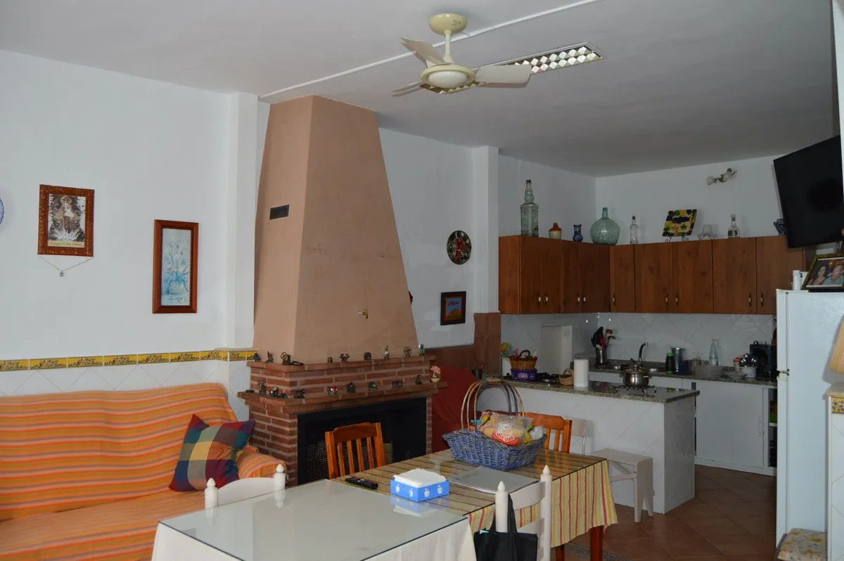 b650d77a-0a4c-4374-9436-6a7e516e30d2