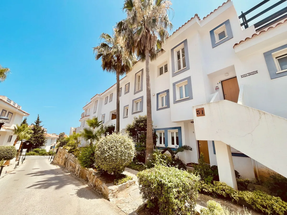 948c3cb0-90b8-4e4e-9043-b9cadb936898