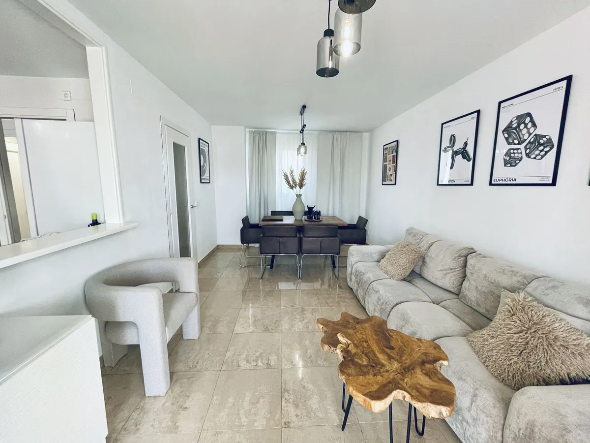 bbaa902c-3191-476f-8491-f81b5145277b