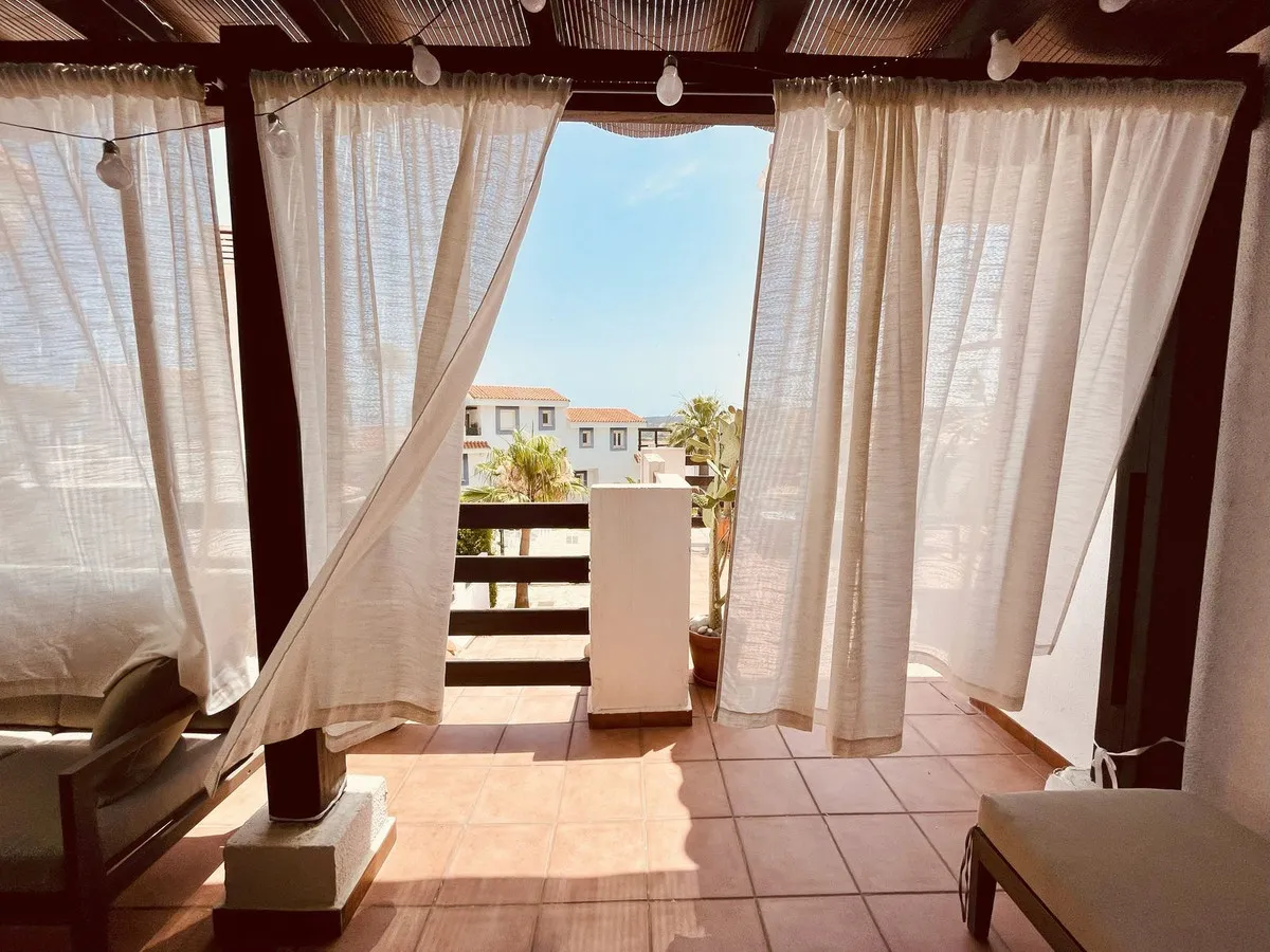 e4c89586-384a-406a-9687-aeef7c9f2a61