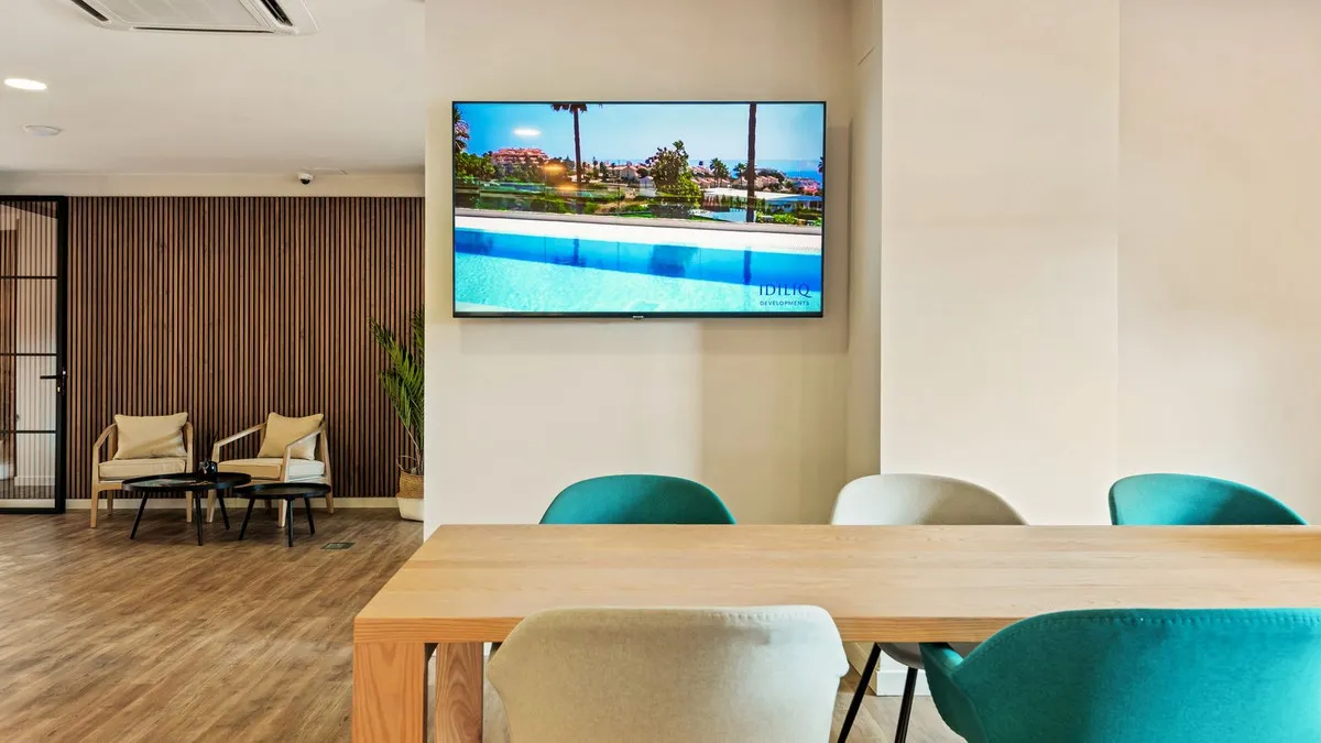 a32c4afe-c65e-4235-95a1-d5438db96396