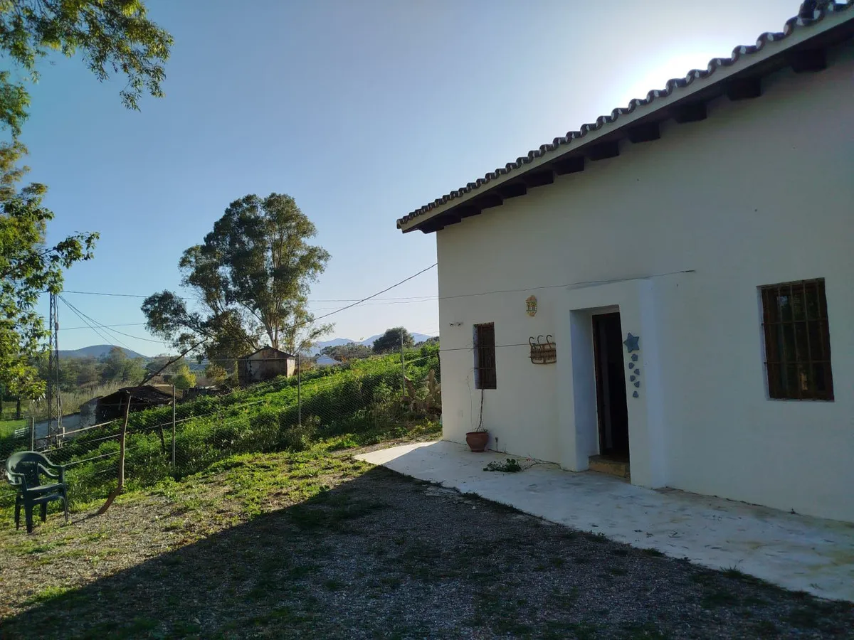 094e5c38-5243-48c8-bb1f-29fe88f36021