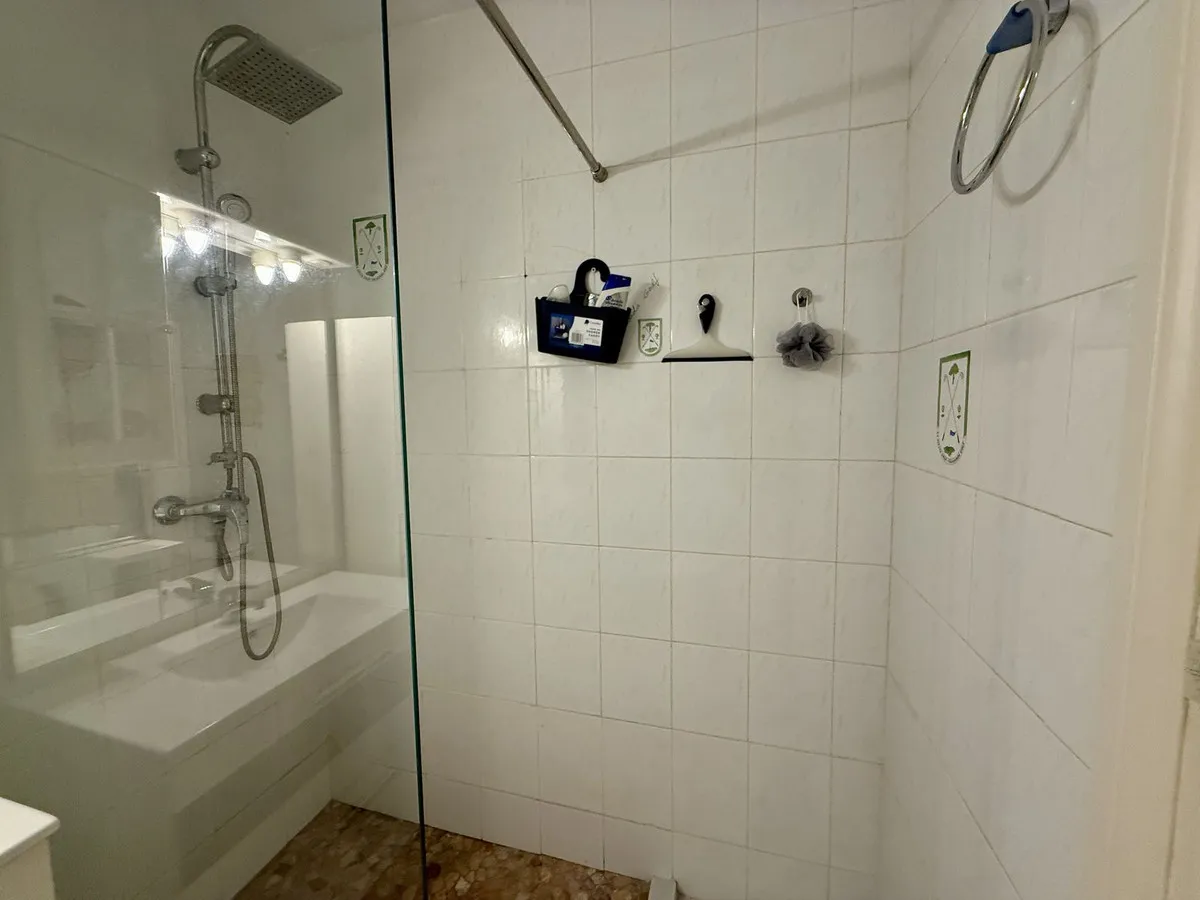 8796d6bf-3a18-4e8e-995d-77f97235e0ee