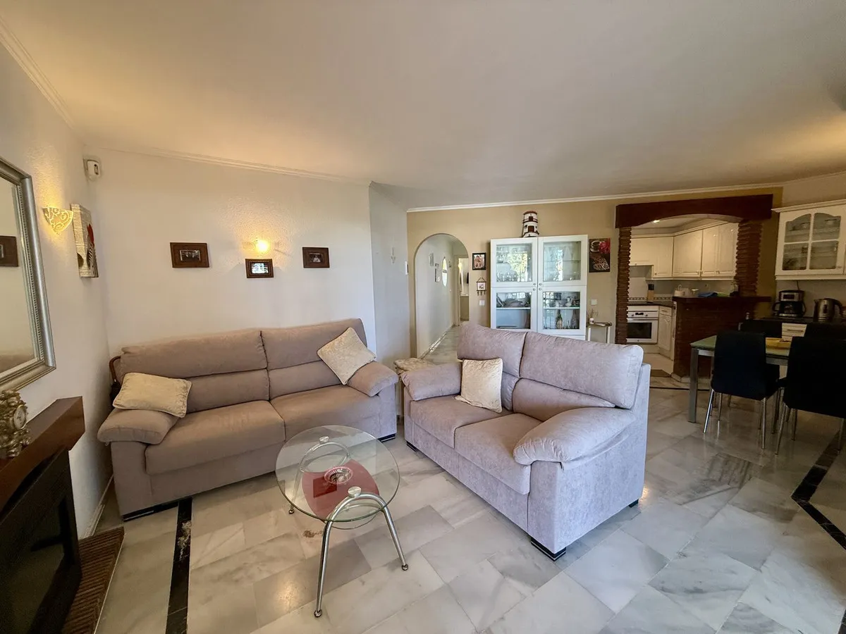 b8c1c547-8c82-45de-a94a-653155cdb790