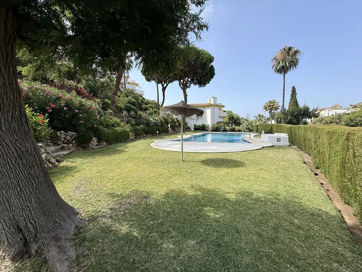 c2618c74-73fe-4307-8e8f-9e68fb75c259