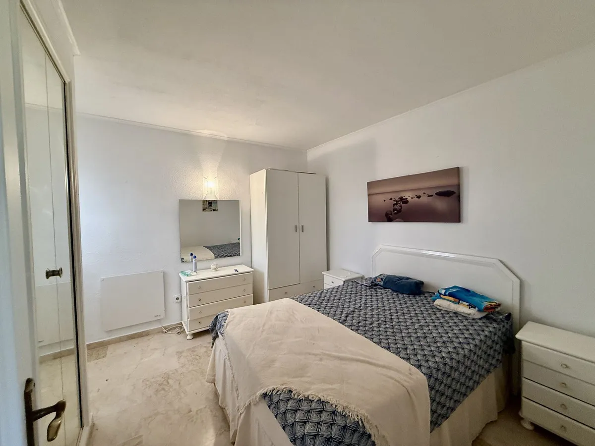 c54fc4b8-f6dd-4301-b06d-956d0c502850