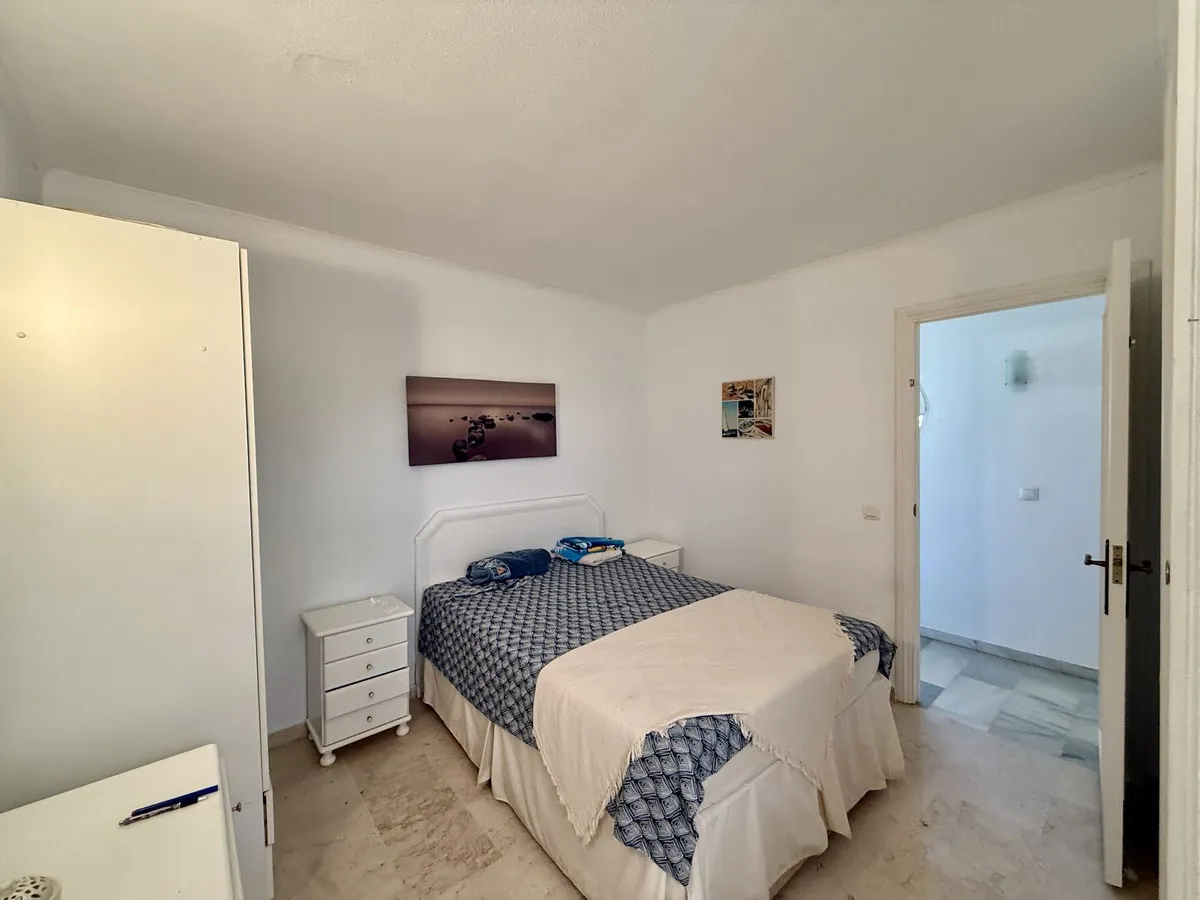 e9f60923-a865-4b8d-88e7-b7f232141dec