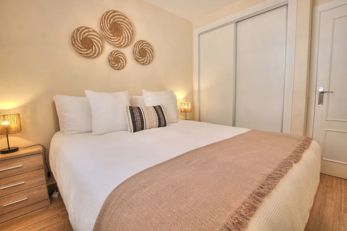 1cbb9acb-10a6-4ae4-b6de-7a3e97c3157a