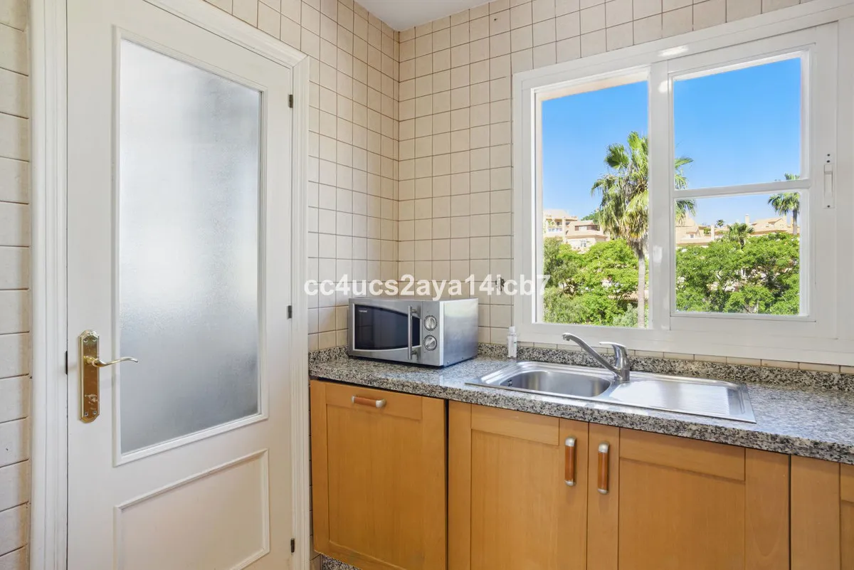 a0dbb0dc-9329-46e4-b58c-3bba4f46b517