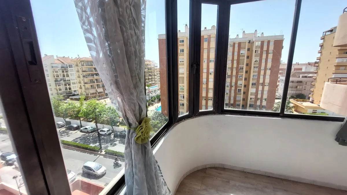 ee96a6b2-a858-486e-858f-83994a1721b3