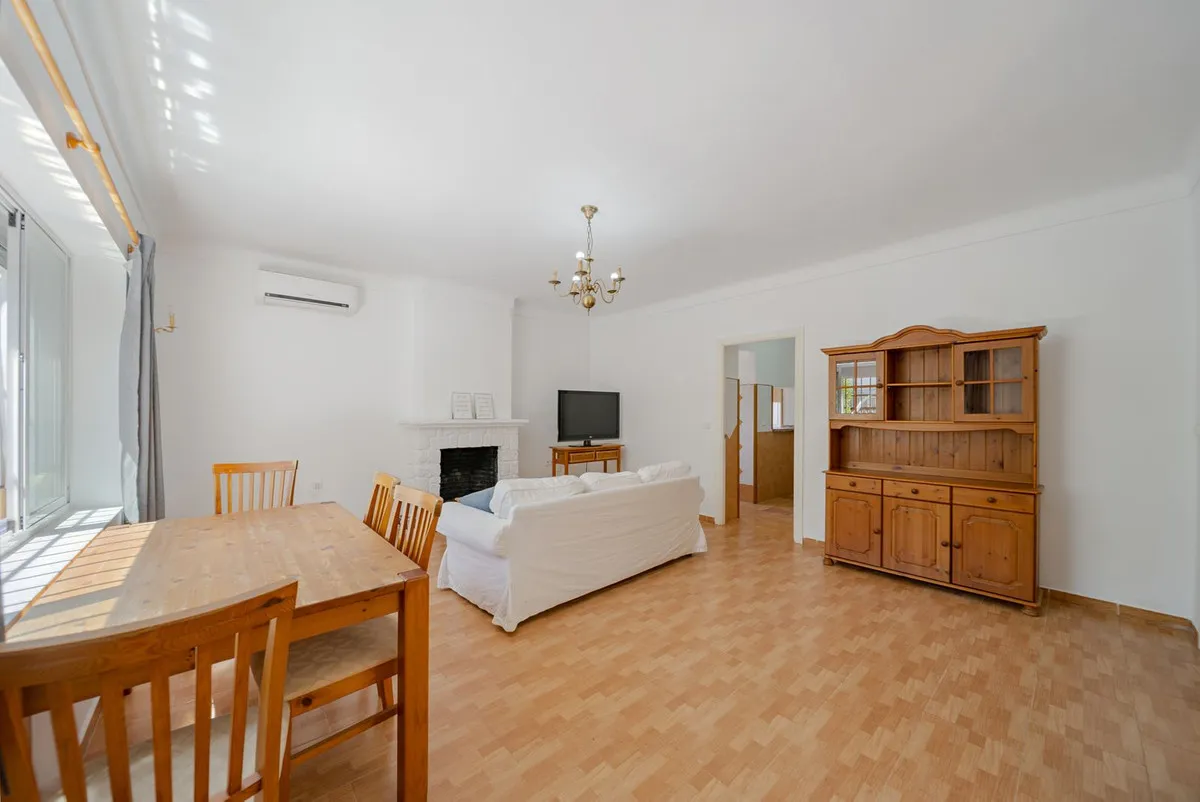 a1fe6036-34f2-40dc-990e-1b8e8866fc14