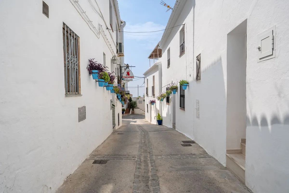 1b9e6fe6-046b-44f9-a39b-f2ed6d6c7c33