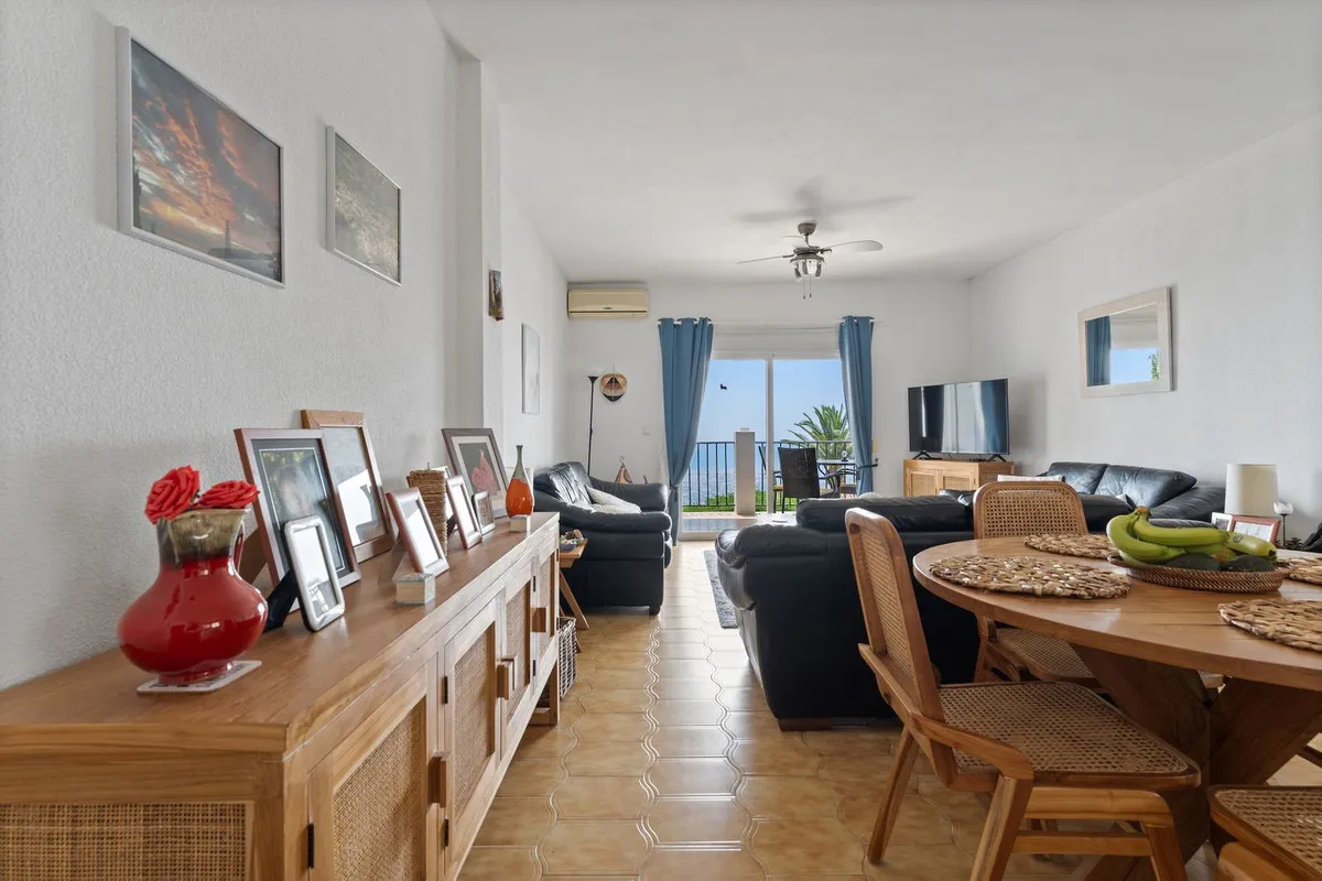 e6f3127d-1e07-4ff6-9182-c71071f3fa98