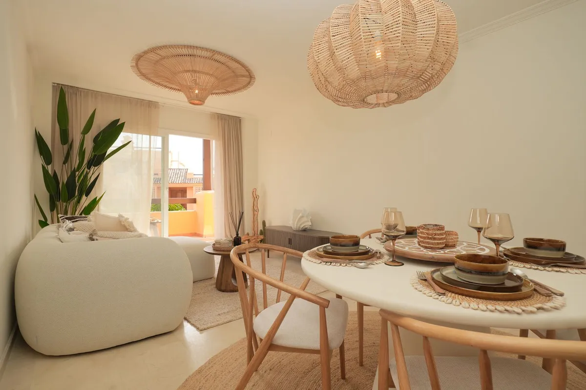 49e33baa-f1f3-4599-82c1-8be9a0091936