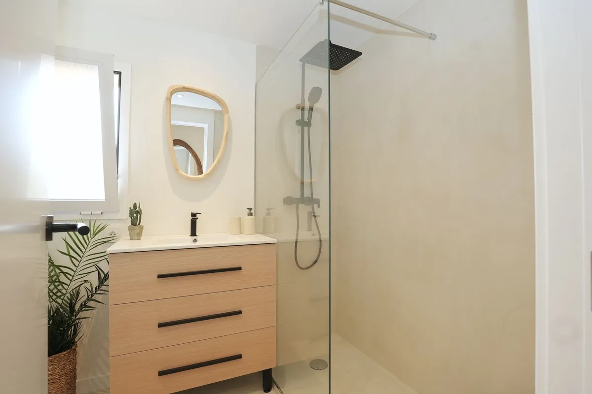 8080f02a-fe5c-4b20-9b8b-b567810c7009