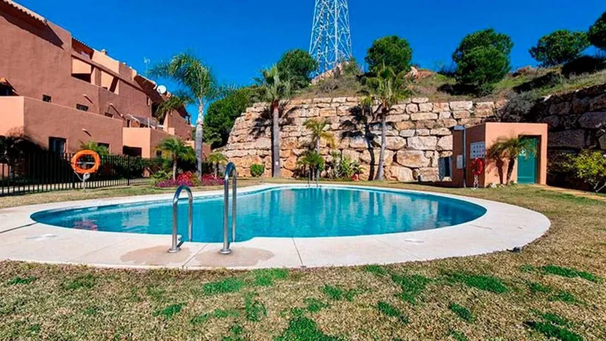 a431e145-e9df-464a-87ee-c01fcbed0a88