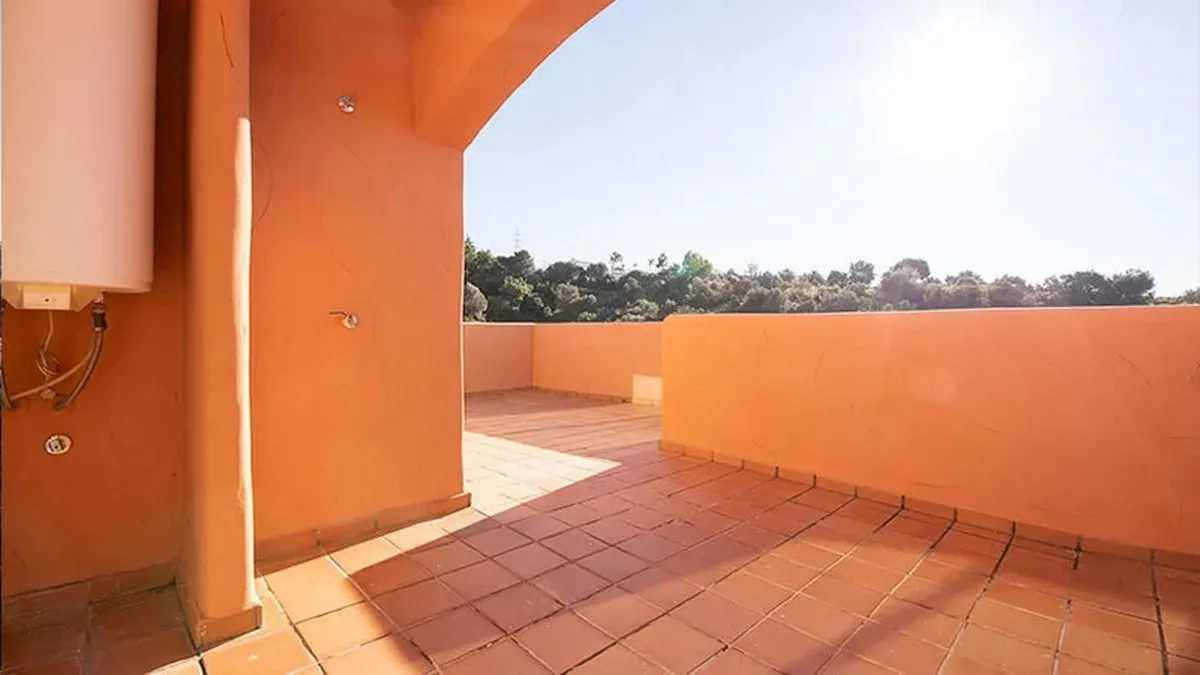 b805a53a-4874-4d7c-a9be-1fc152181dae