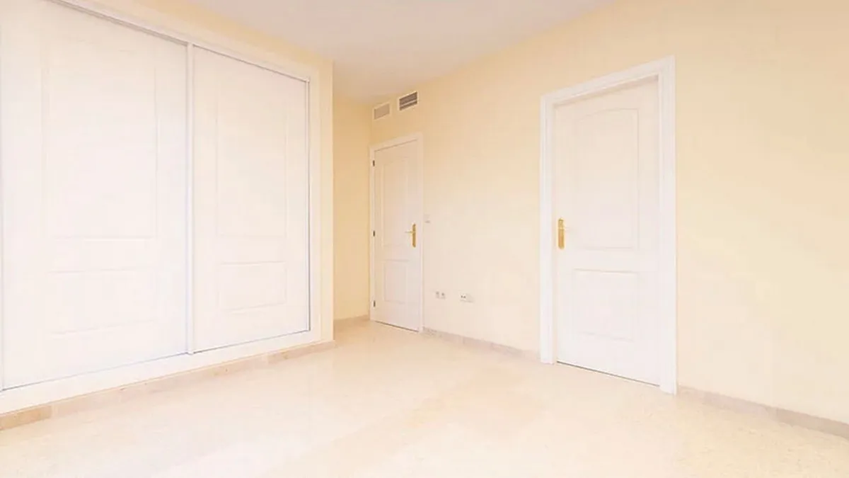 f1996d51-135a-4807-a1f6-e0762bf99e52