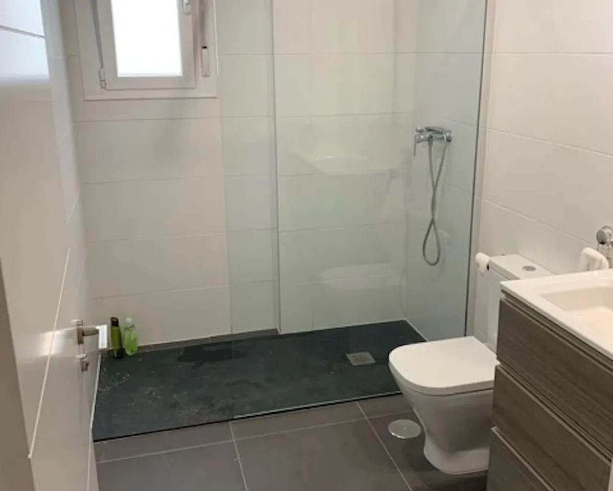 2a5d5d12-076a-47bc-8f64-f69fbc33ef90