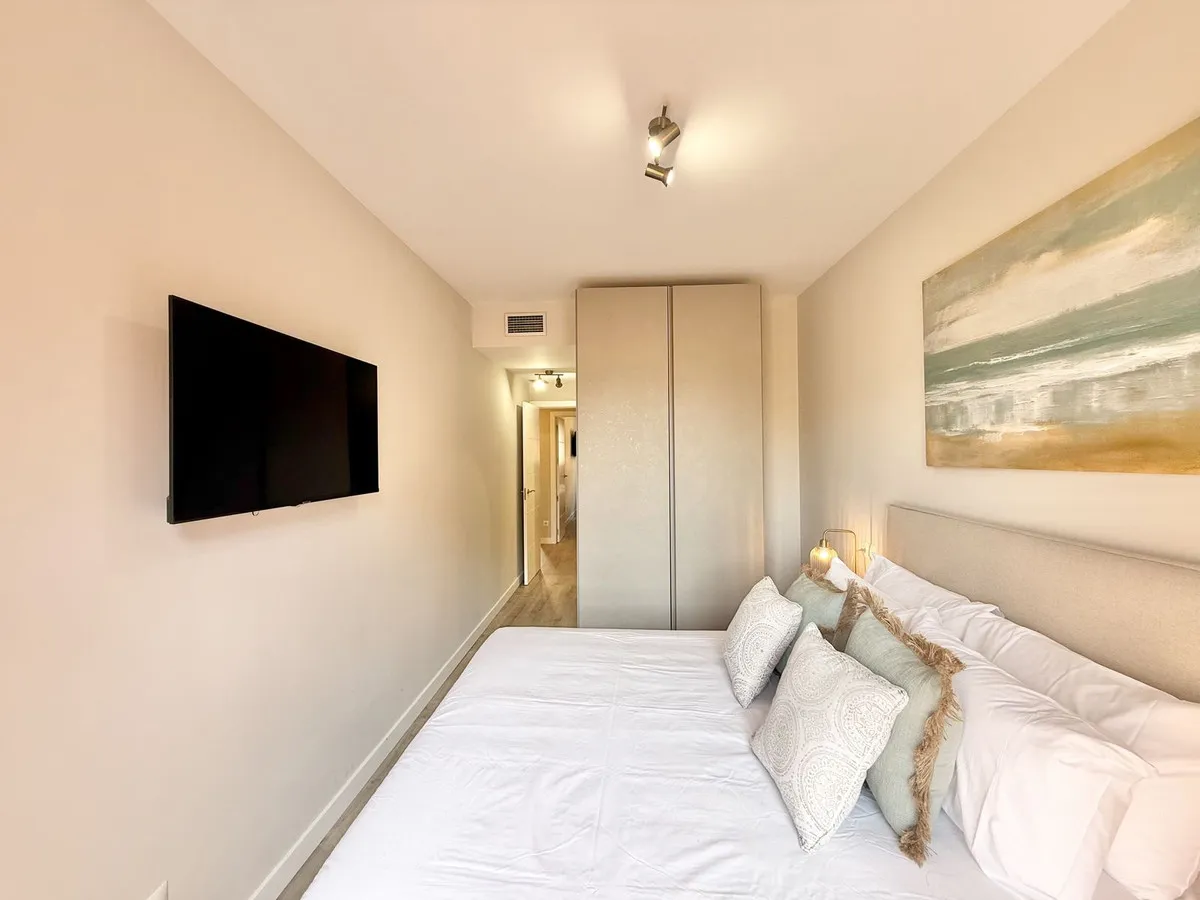 5d873f72-d227-4751-a499-eca10d82e1b2