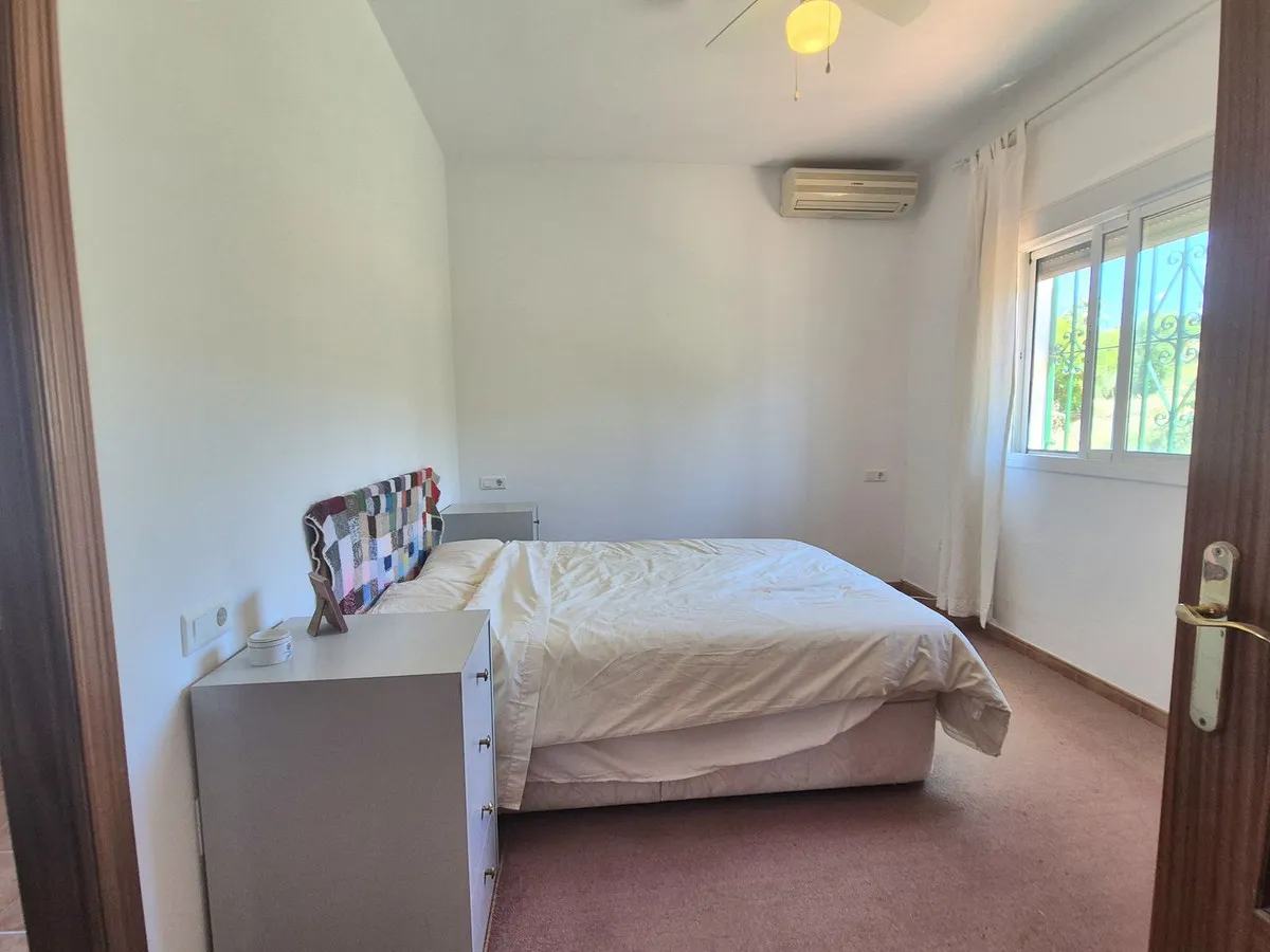 6a8ccc31-0e9d-4954-bab3-6c557d2b4e1c