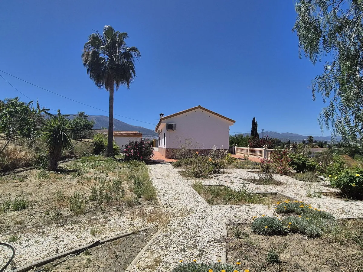 e371f34b-3f14-42e2-9f1d-c3b4065c7852