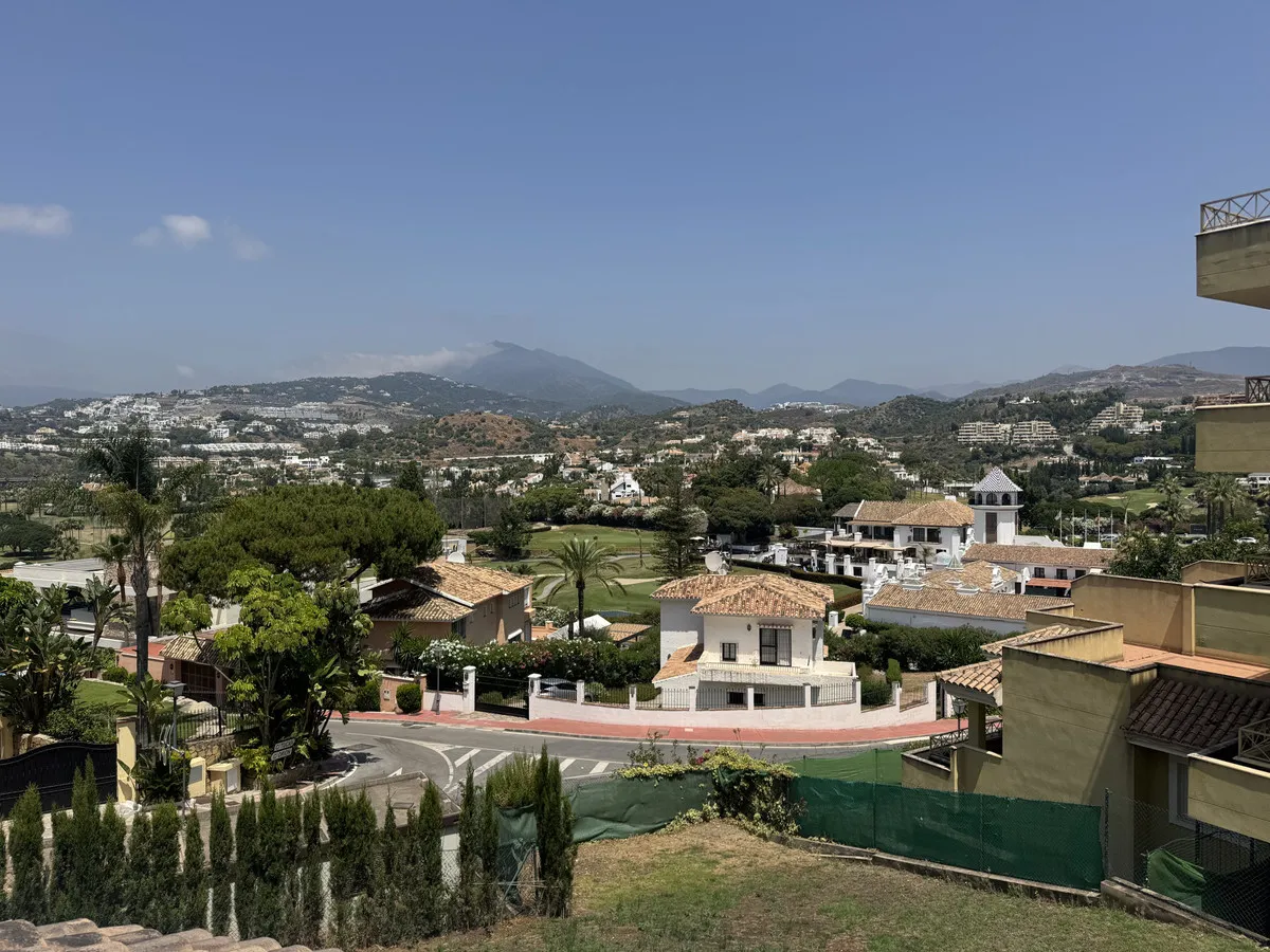 f40f44e2-1f82-4742-b66e-6a6a4bb1c20d