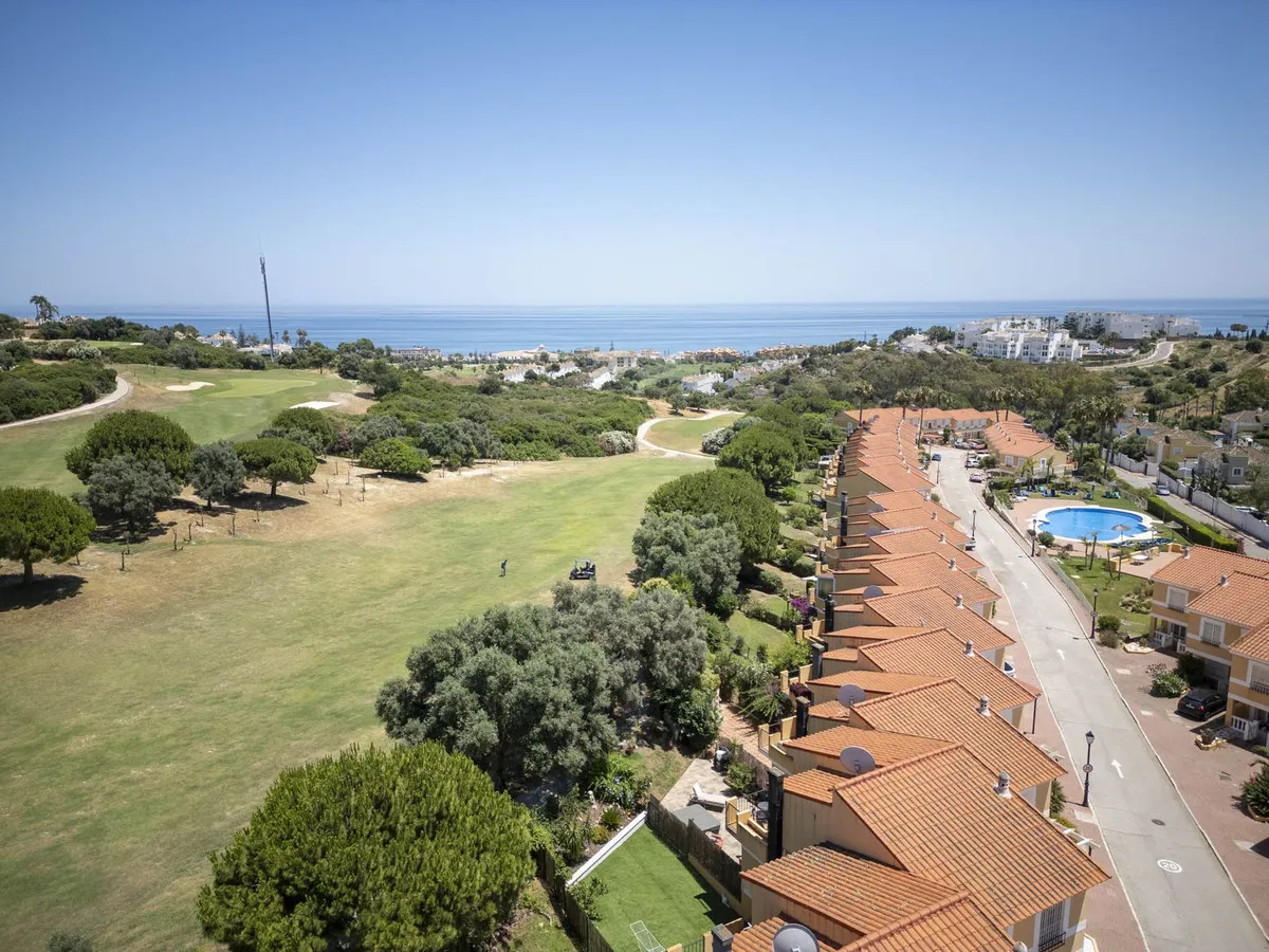 daefd8ed-fe0b-4e86-a4a8-09f3b0e663b6