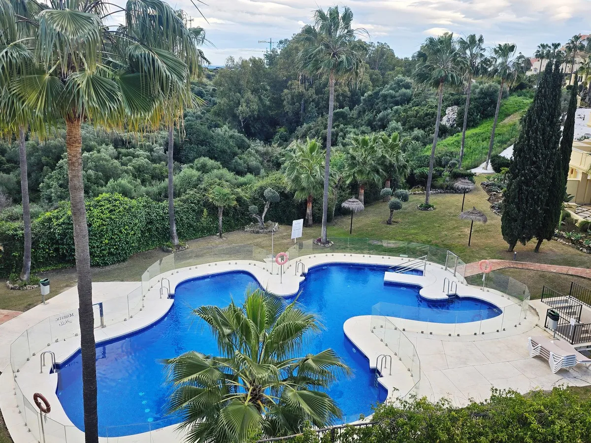 003b1b48-fe91-4c95-b225-c69b838a8197