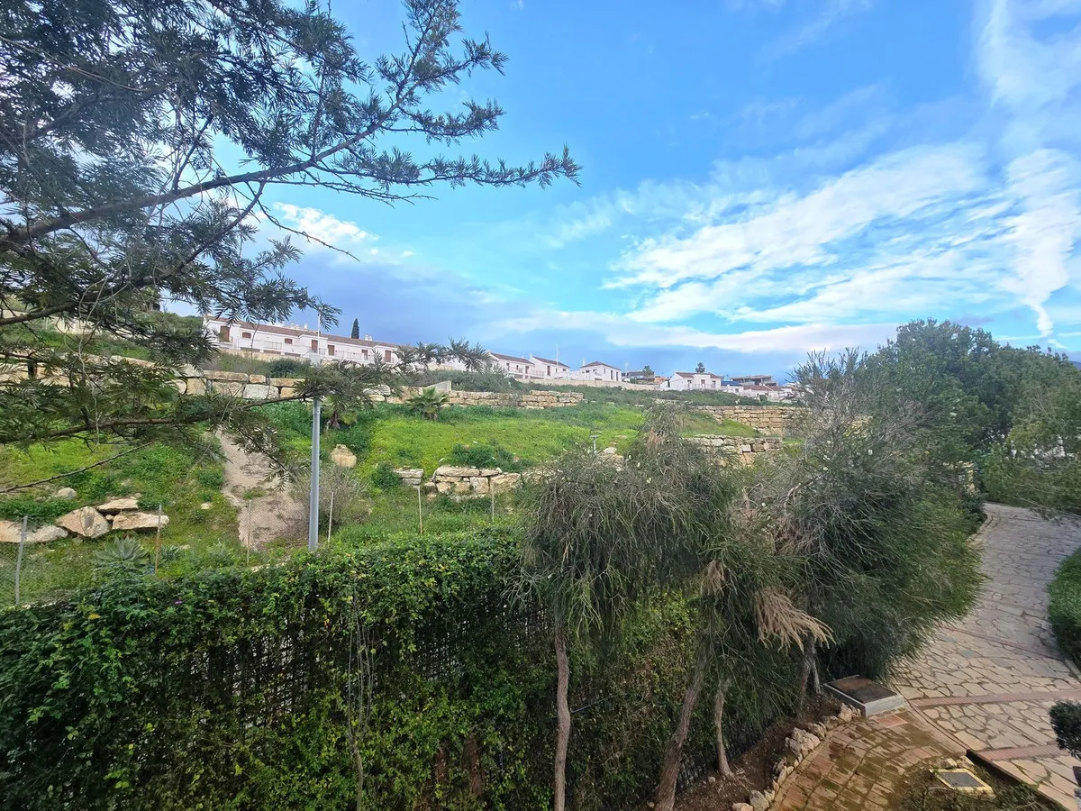 26dfeeb5-24dd-4de6-91eb-cd6274f7491b